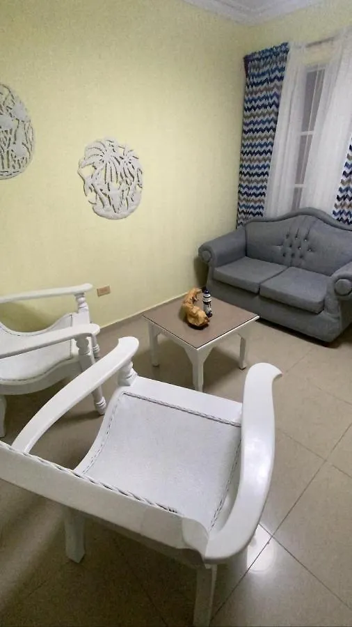 L&Y Punta Cana Beach Apartament 0*,